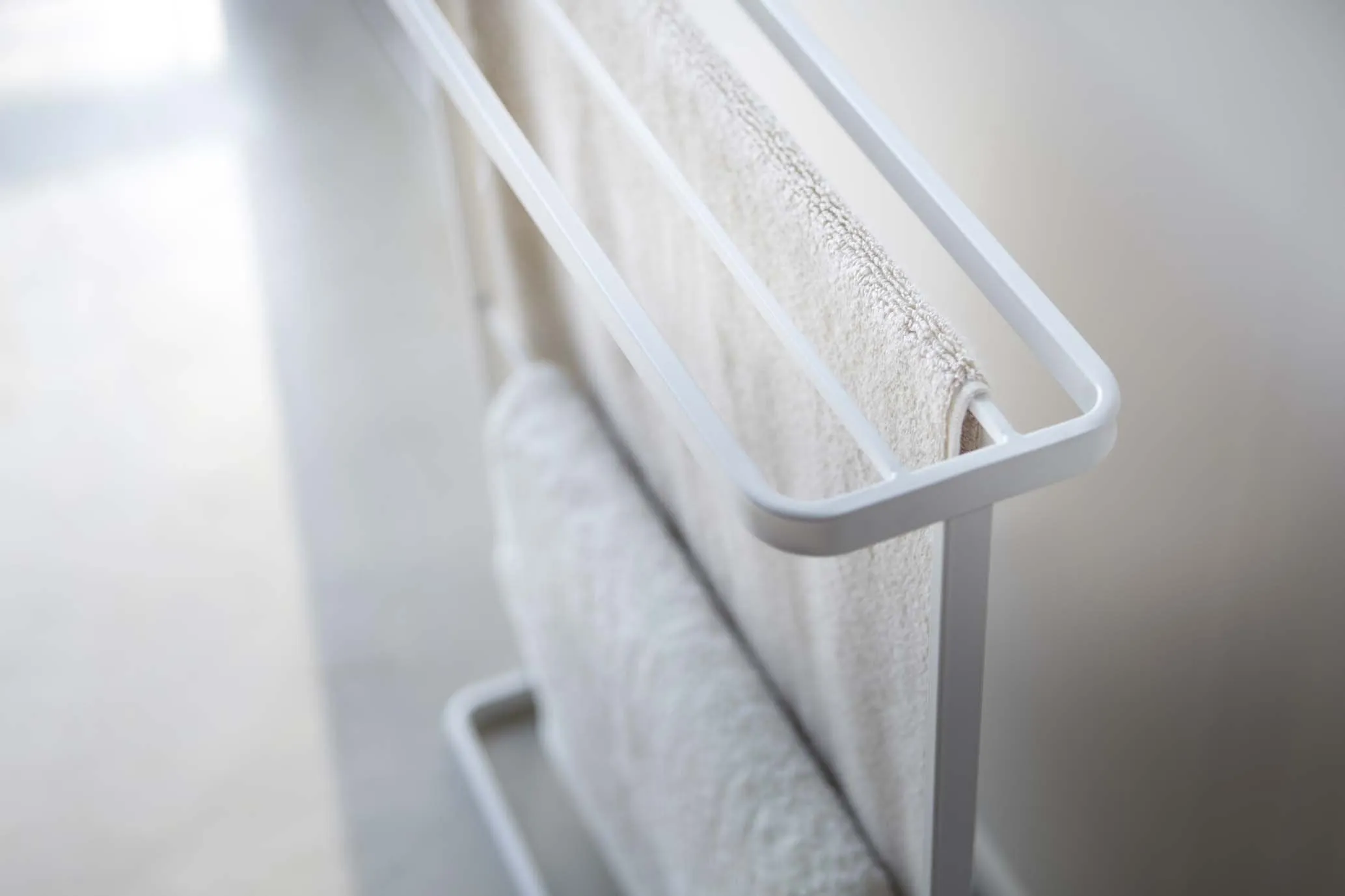 Bath Towel Hanger