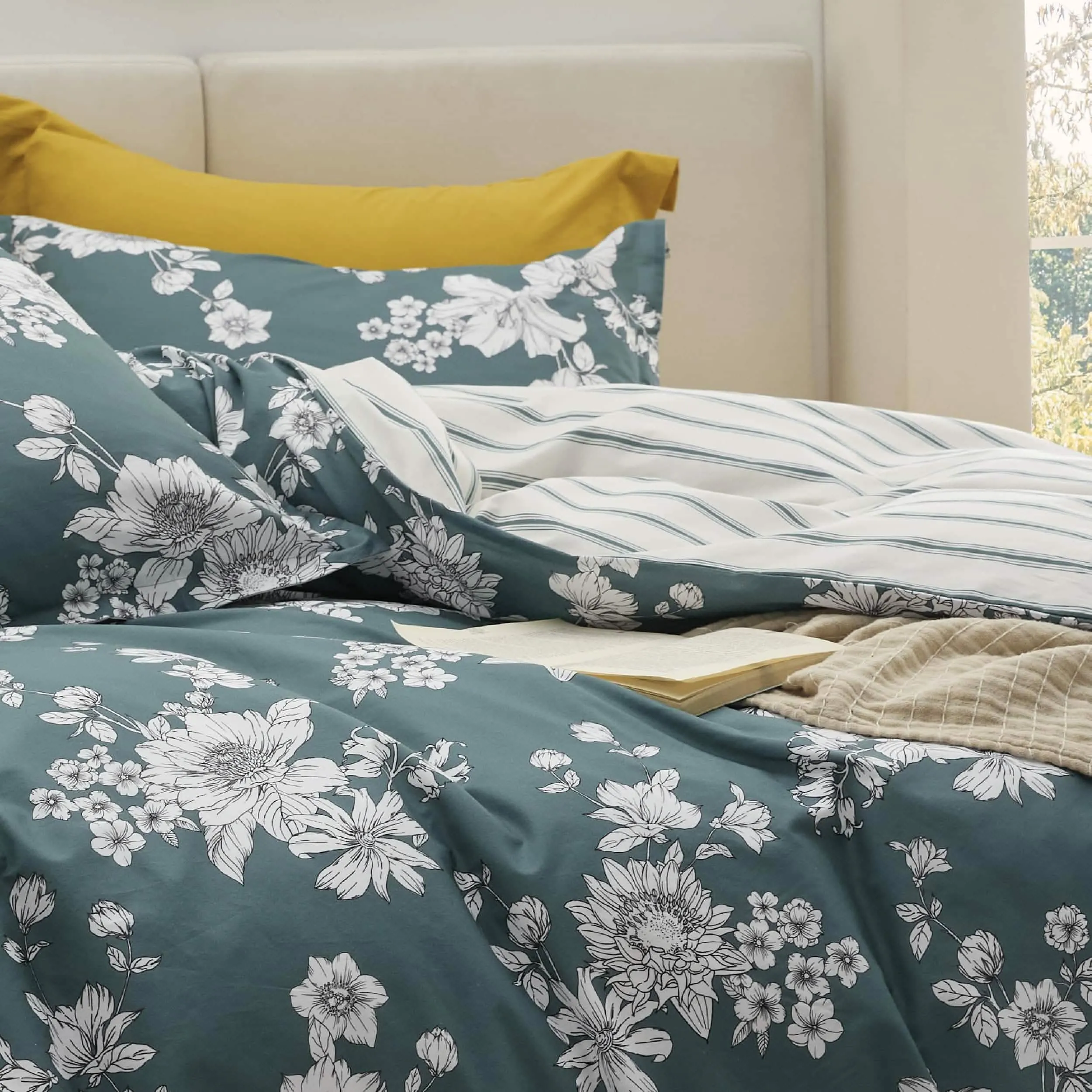 Bedsure 100% Cotton Reversible Floral Duvet Cover Set