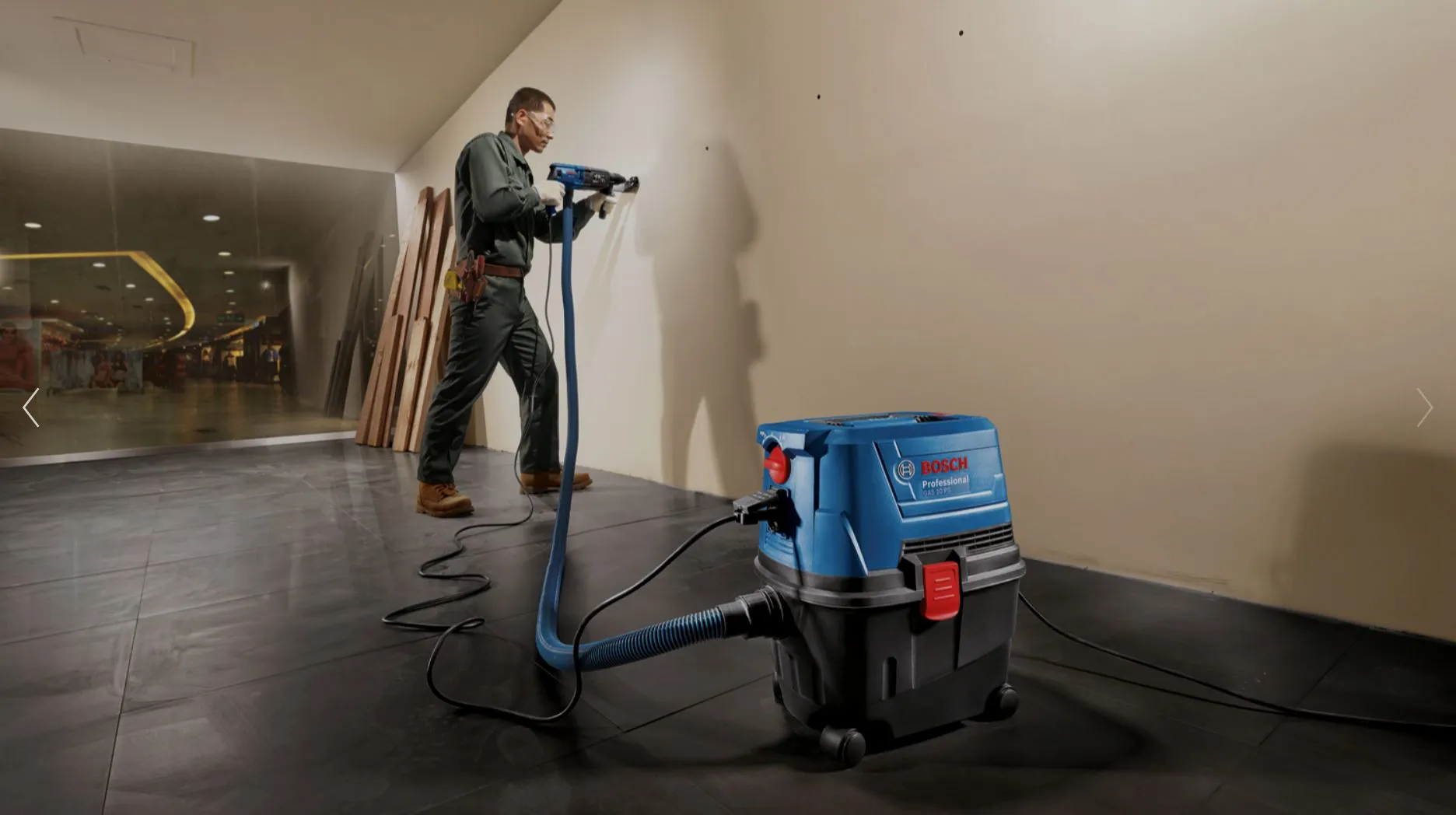 BOSCH Hazard-free Wet & Dry Vacuum Cleaner with Automatic Start-Stop Power Socket System | Model : B-GAS15PS