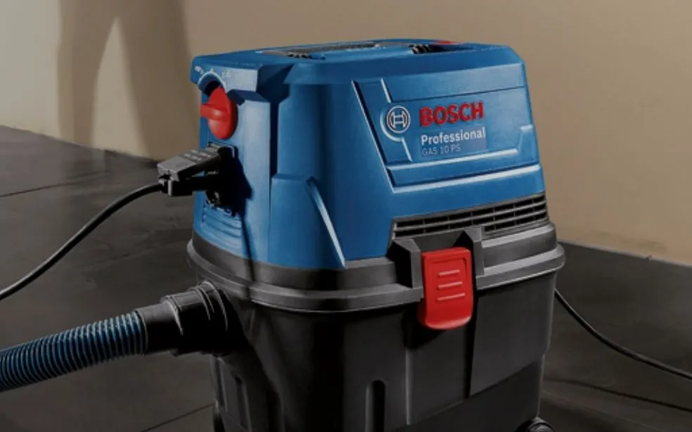 BOSCH Hazard-free Wet & Dry Vacuum Cleaner with Automatic Start-Stop Power Socket System | Model : B-GAS15PS