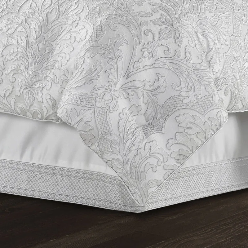 Brunello Comforter Set