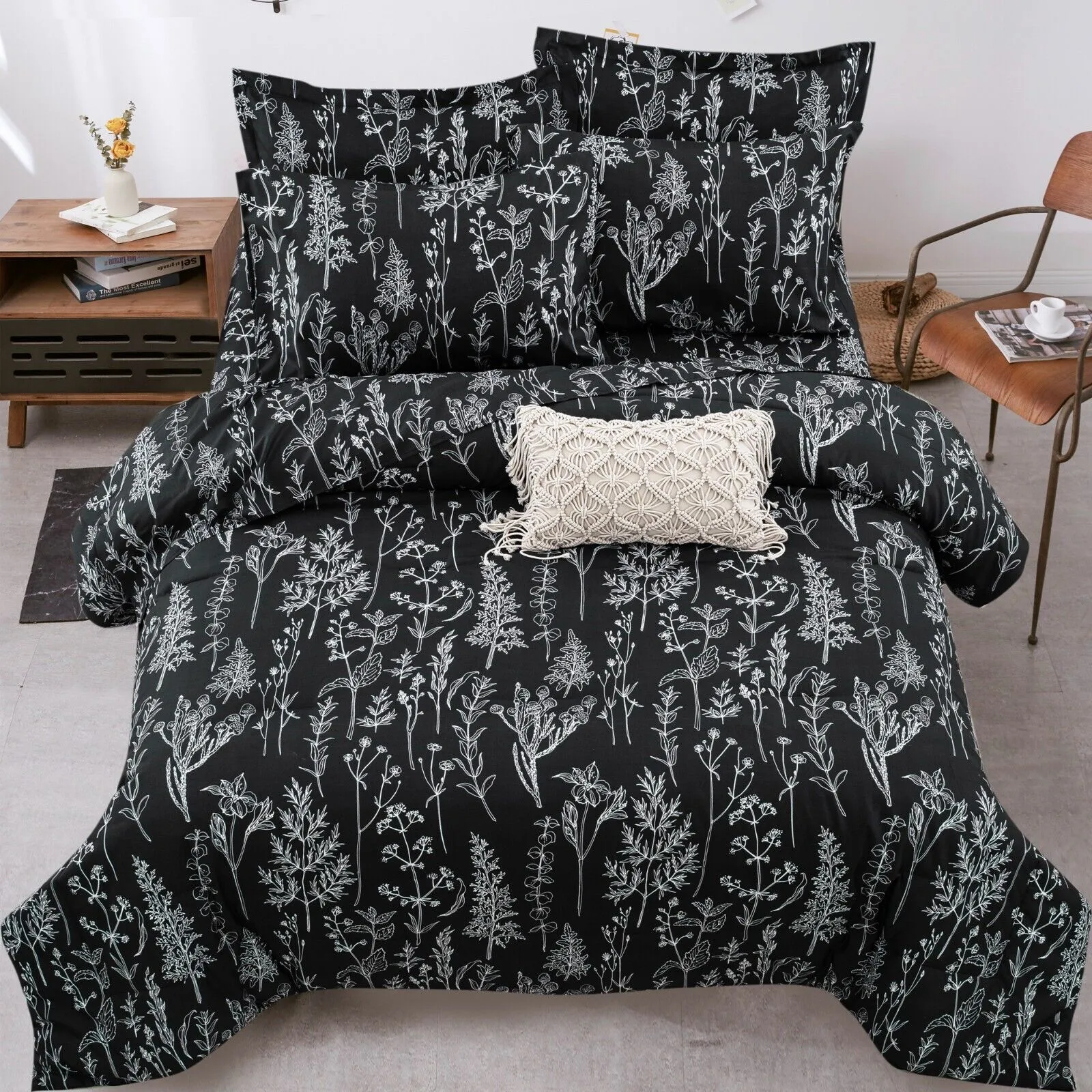 Floral Leaves Comforter Set, Queen Size, Microfiber Quilted Bedding with Pillowcase