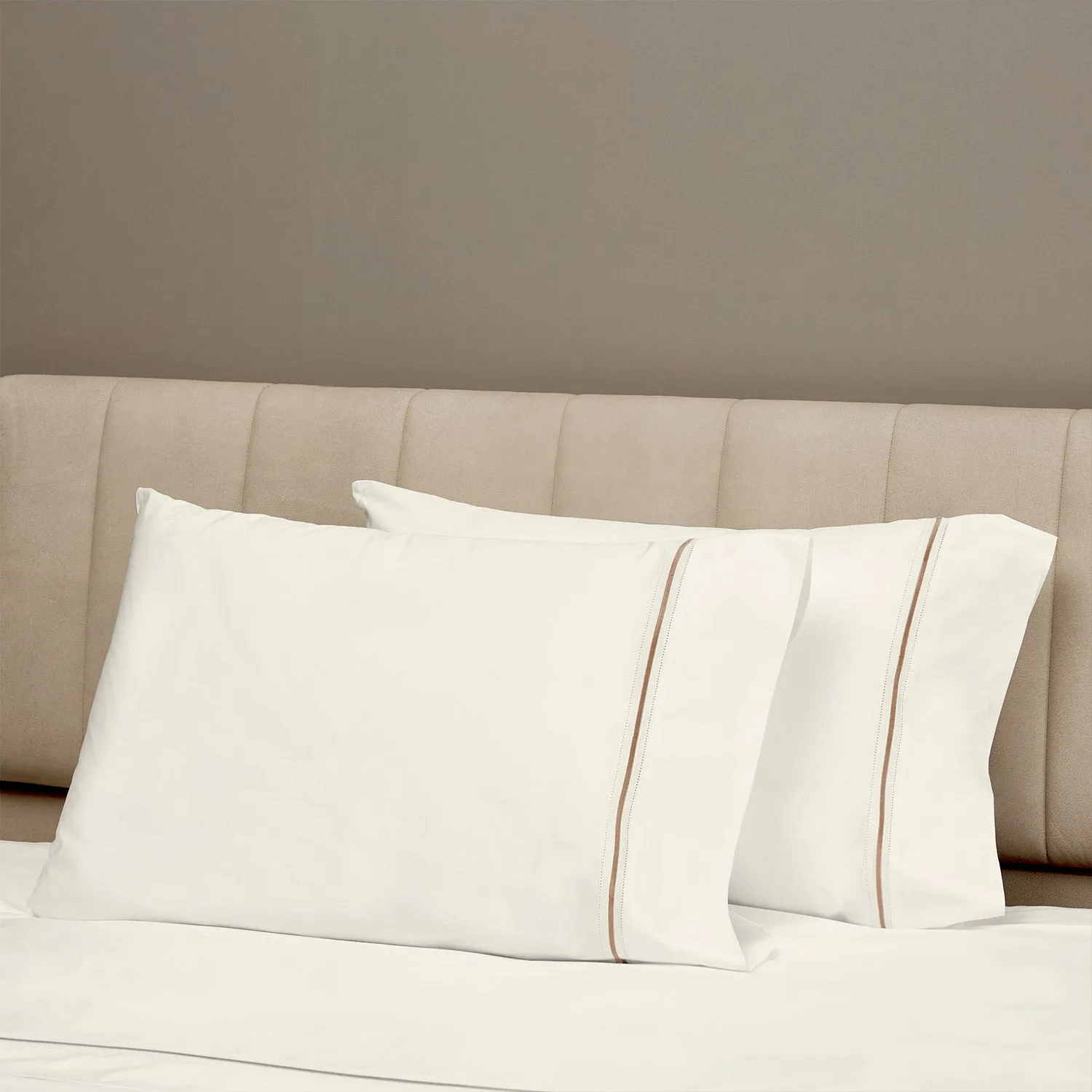 Gramercy Sheets & Pillowcases, Ivory/Coffee