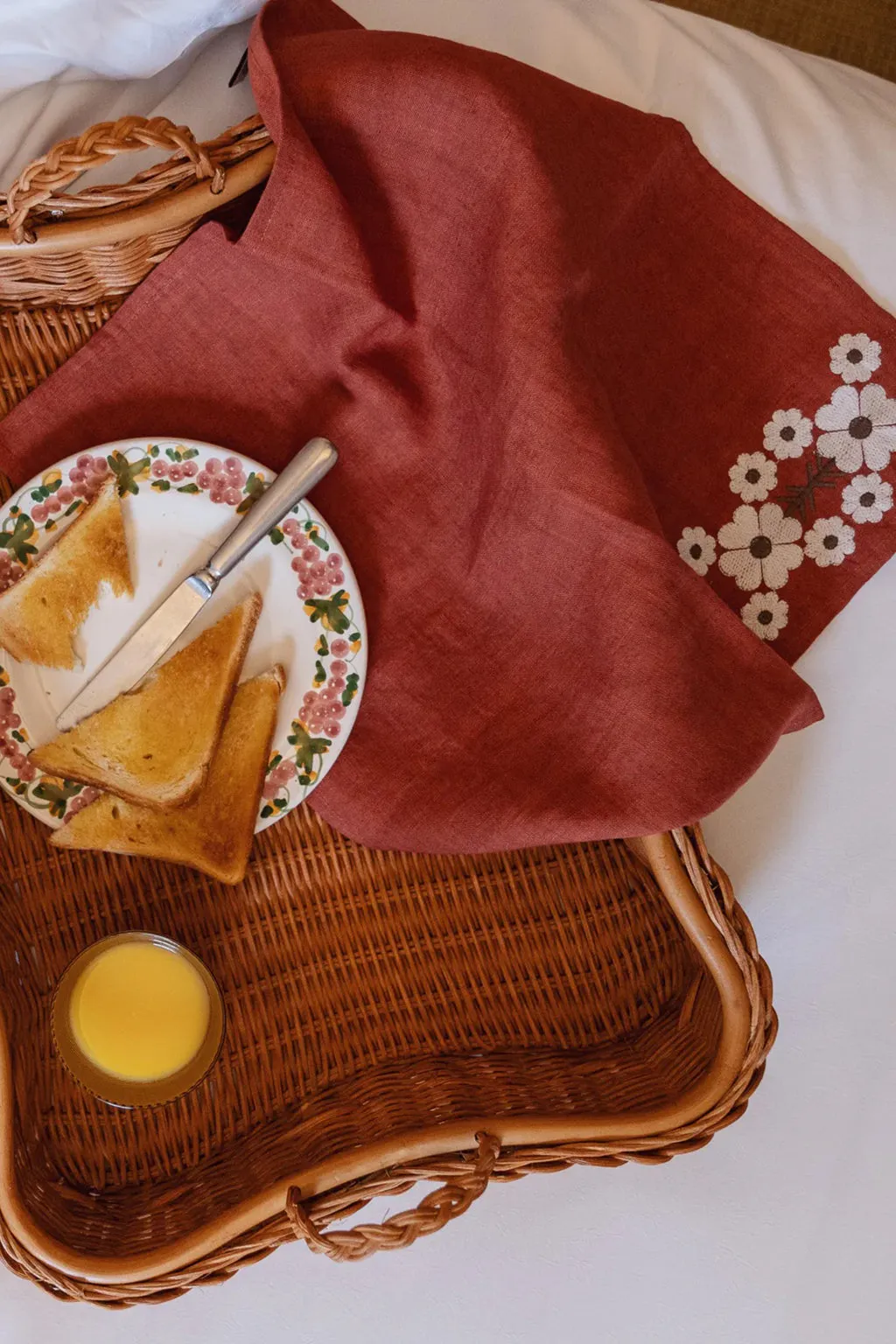 HADLEY RATTAN TRAY