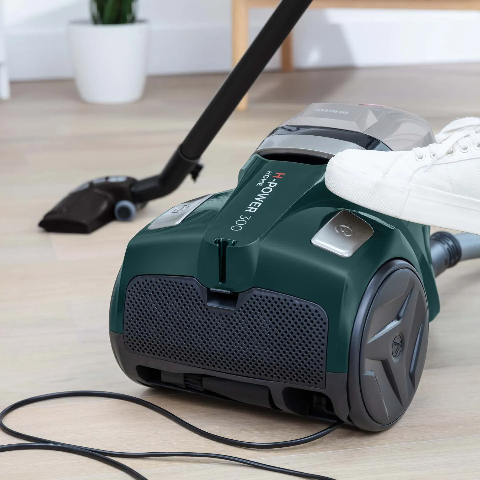 Hoover Bagless Cylinder Vacuum Cleaner with Allergy Care - H-POWER 300