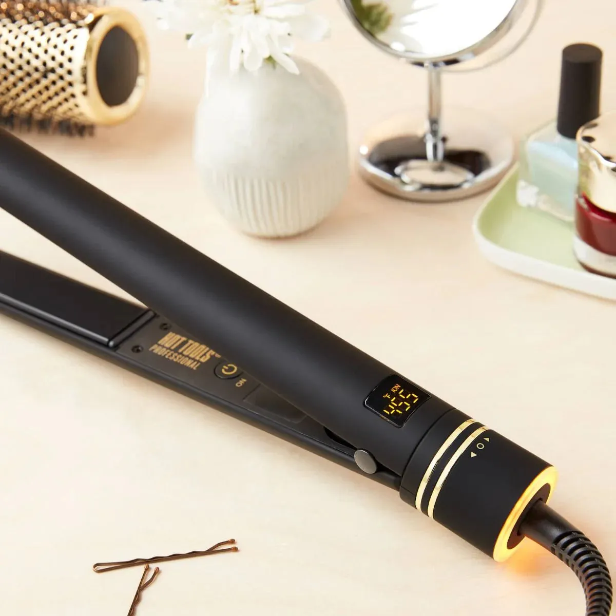 HOT TOOLS 1" DIGITAL BLACK GOLD EVOLVE IONIC SALON FLAT IRON