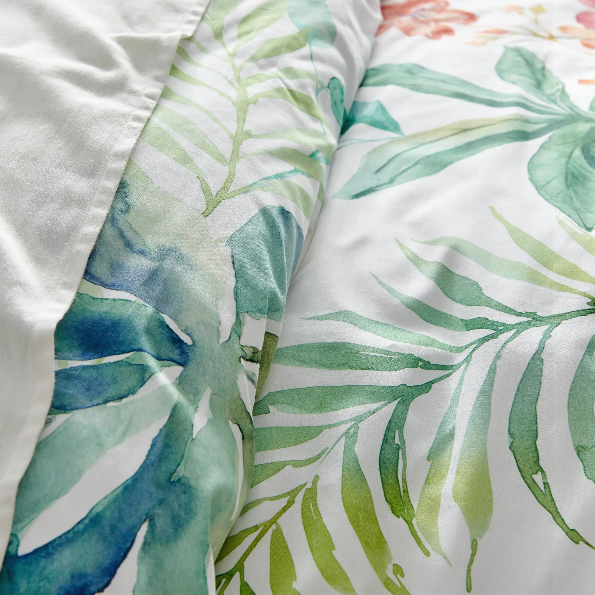 Hummingbird Grove Comforter Set