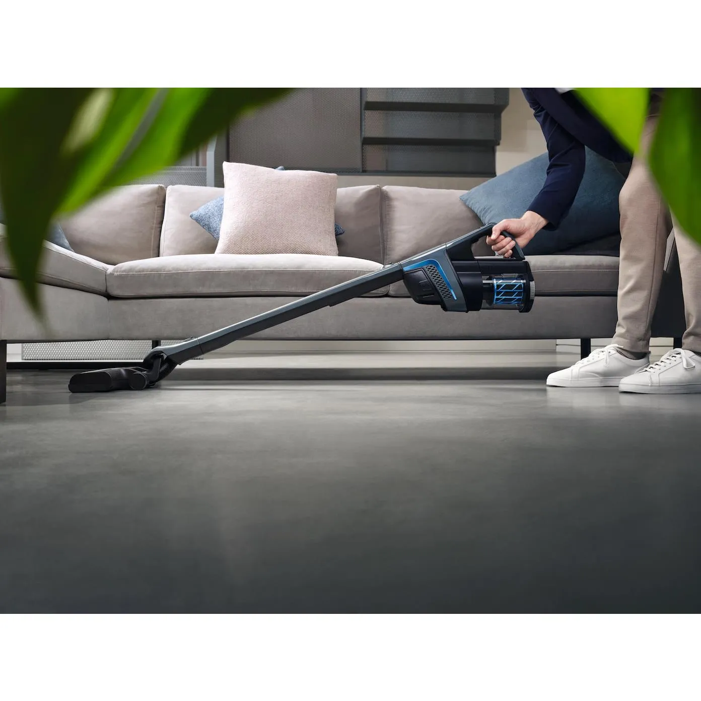 Miele Triflex HX1 Cordless Stick Vacuum (Graphite Grey)