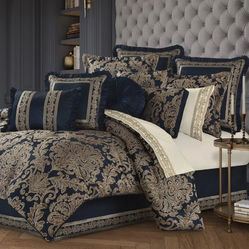 Monte Carlo Comforter Set