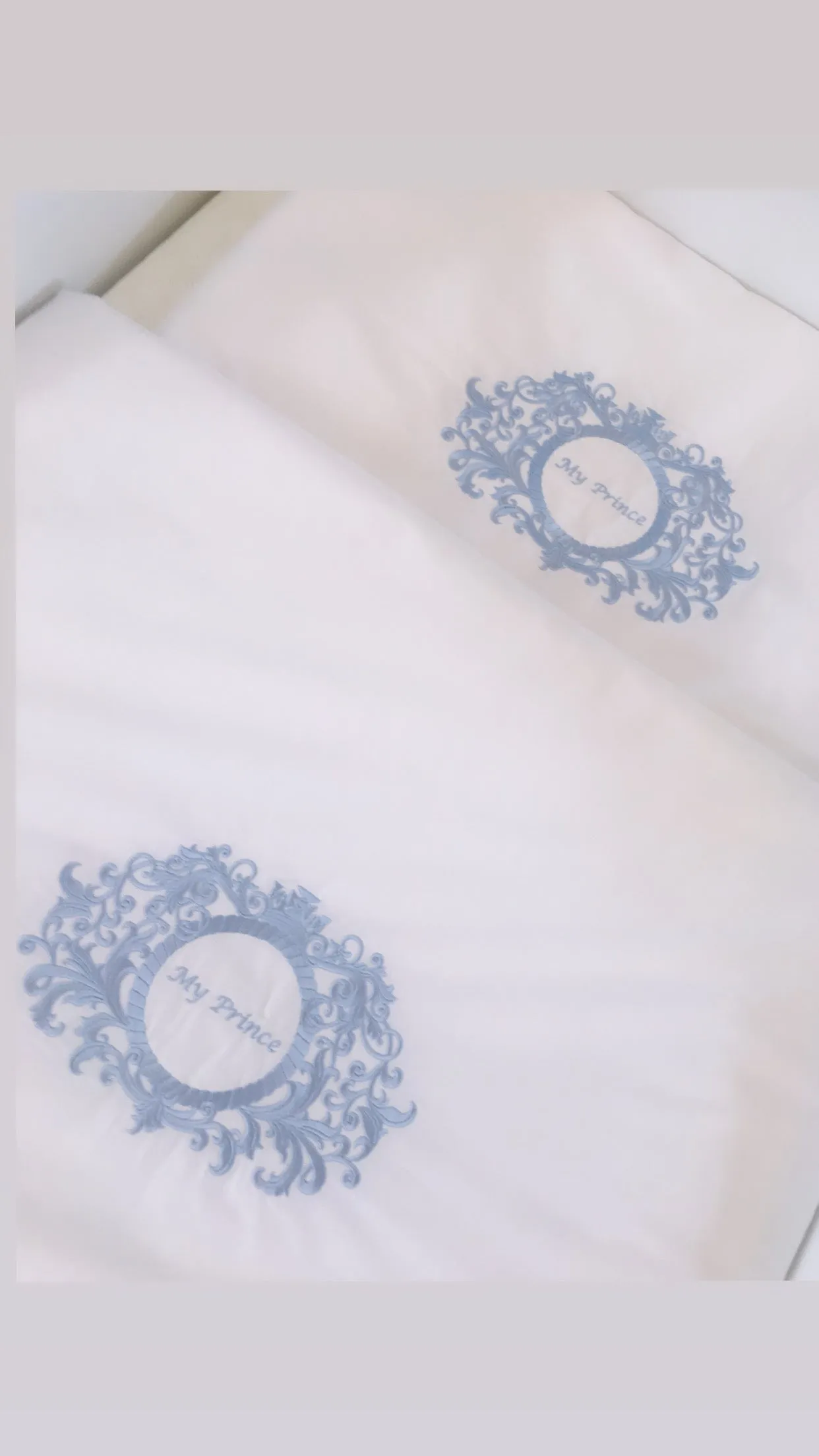 Personalised white bedding set