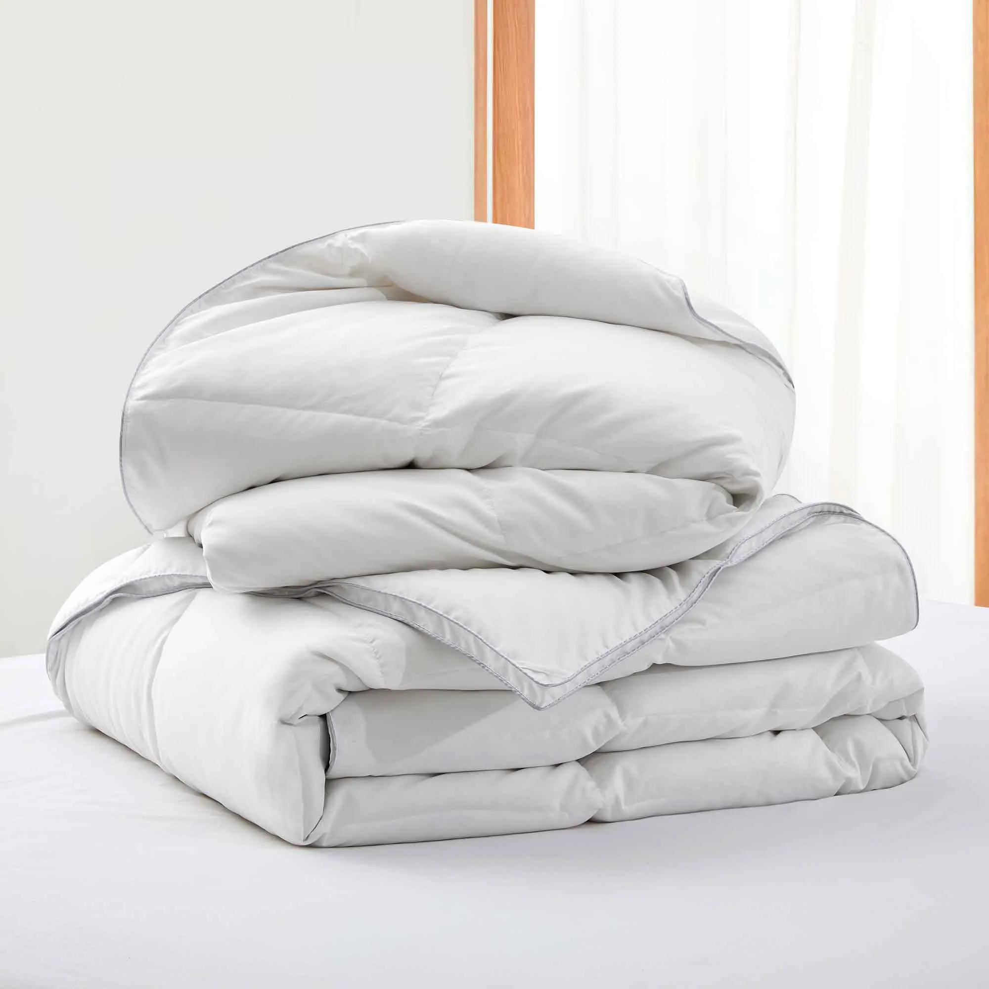 Puredown Feather and Down Comforter