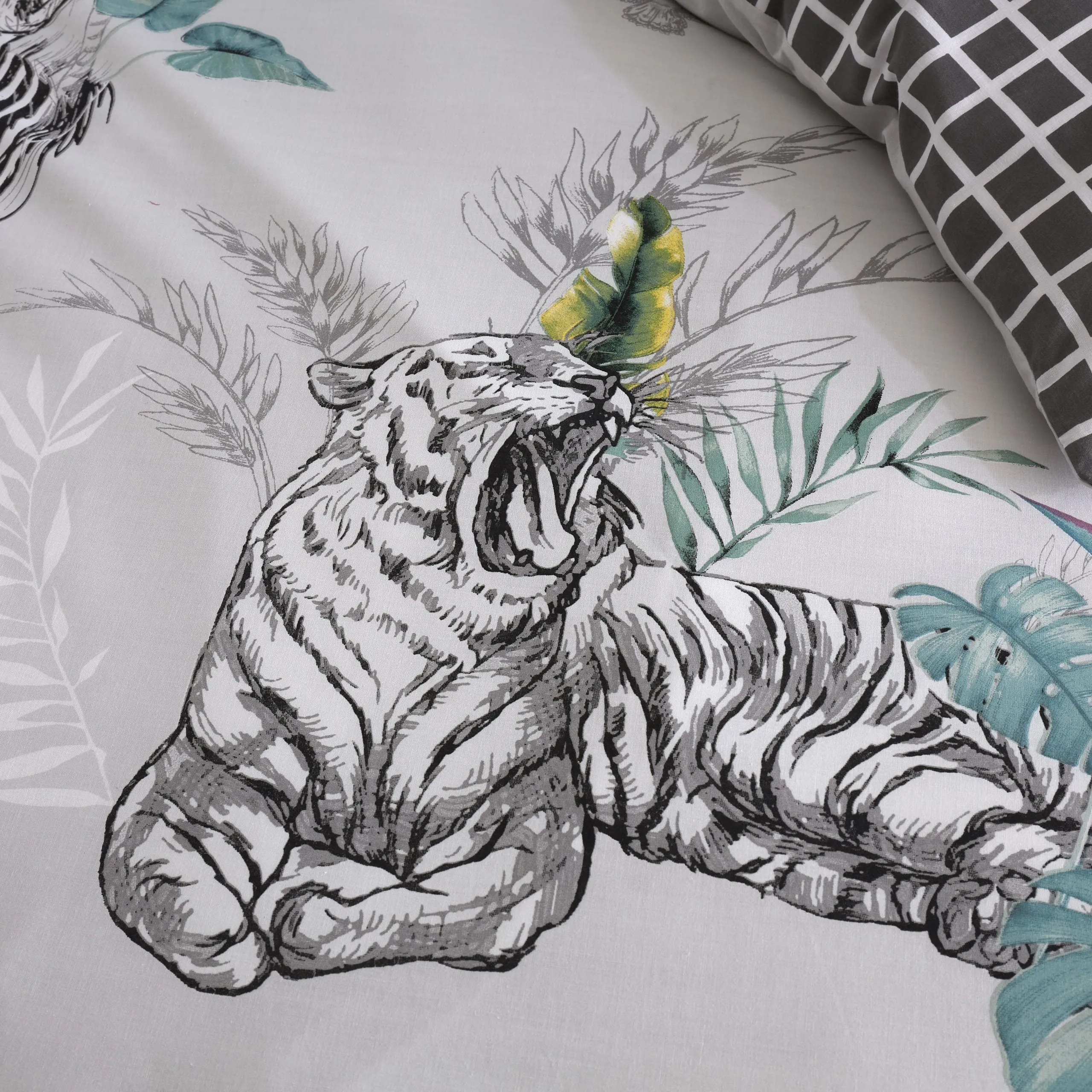 Savannah Tropical Printed Duvet Set