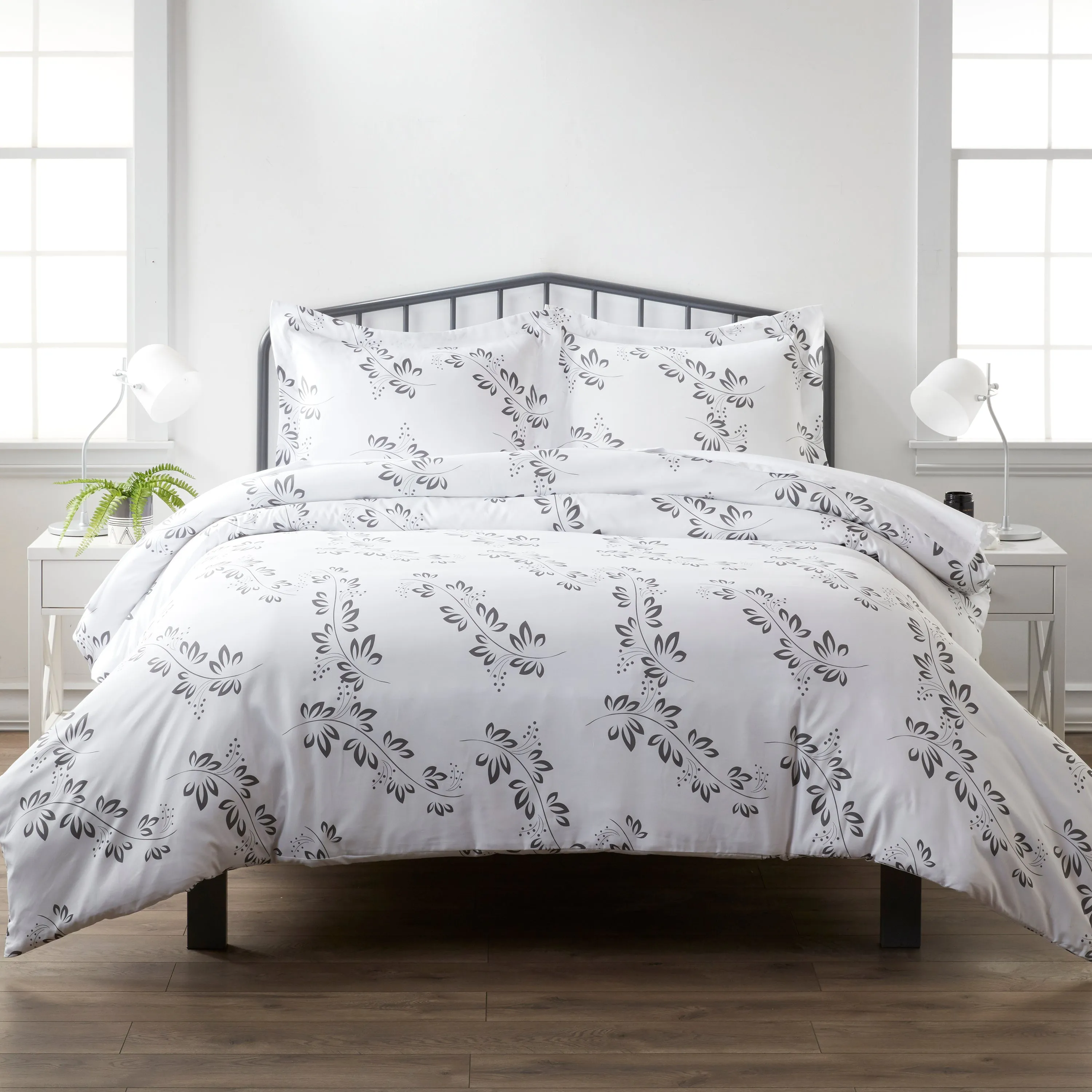 Simple Vine Pattern 3-Piece Duvet Cover Set