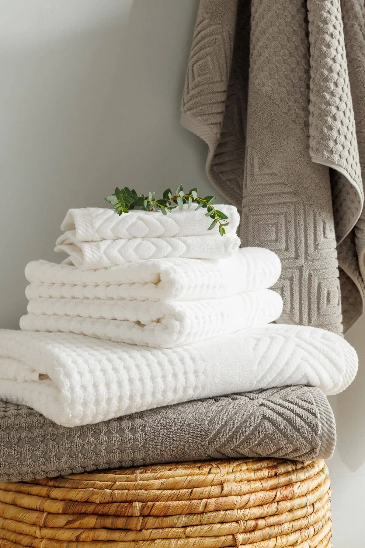 Texere 100% Organic Cotton Diamond Jacquard Towel Set