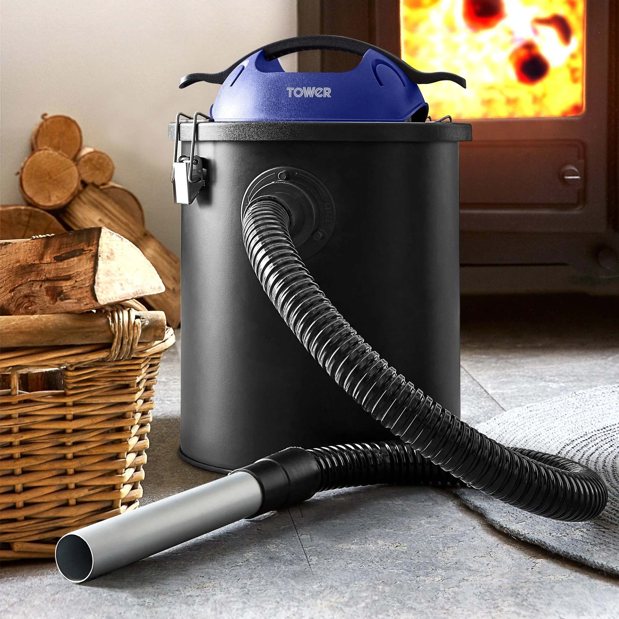 Tower Ash Vacuum Cleaner 800w- Black and Blue