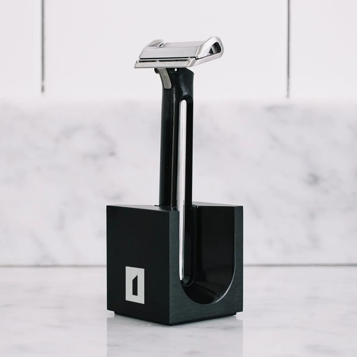 Vertical Safety Razor Stand