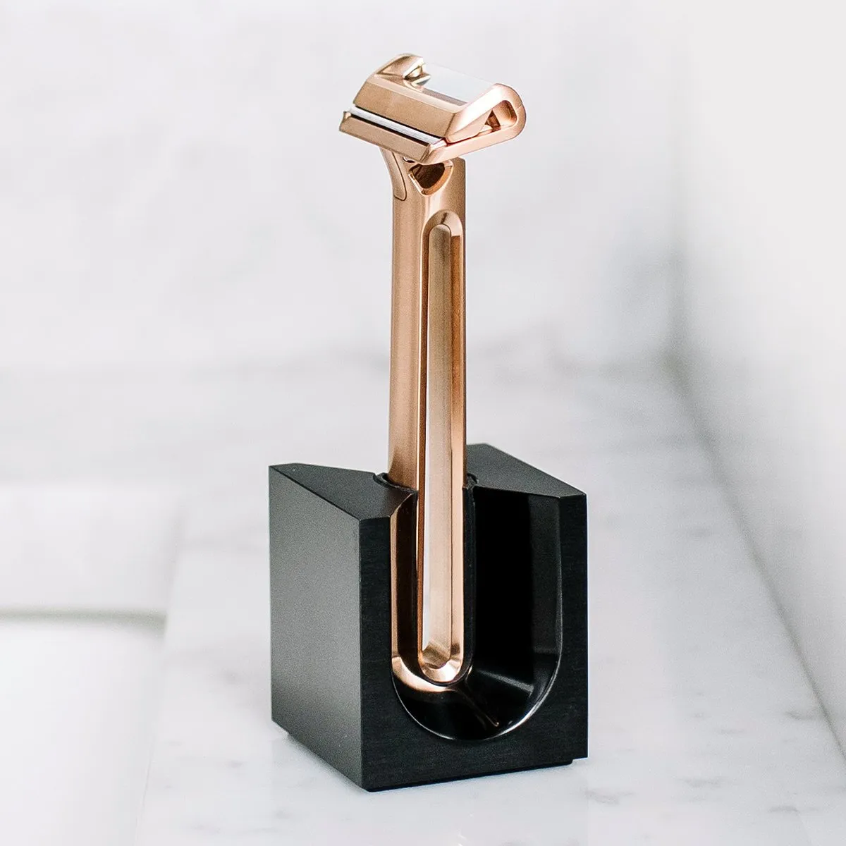 Vertical Safety Razor Stand